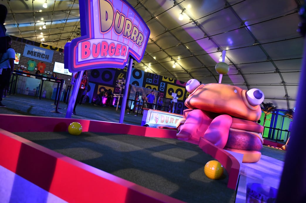 SR-fortnite-durr-burger-scenic-fabrication-PAX West-1