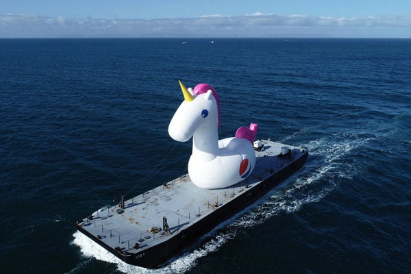 pepsi_white_unicorn_inflatable_float_fgpg_blog-600x400