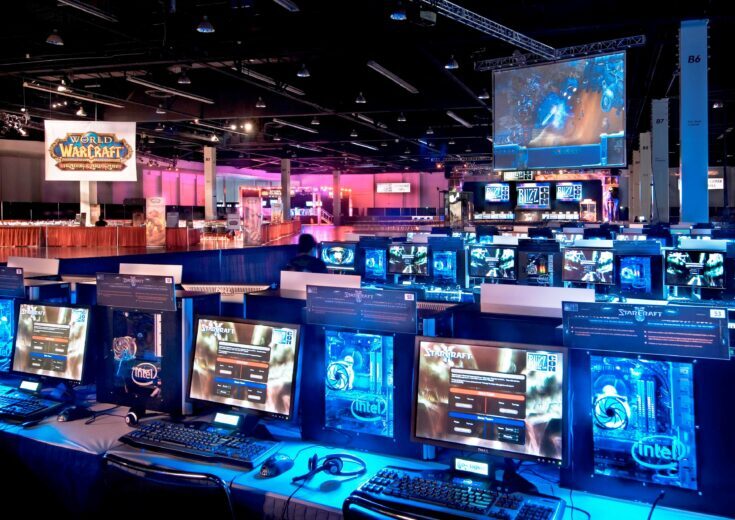 Blizzard_Blizzcon_2007_01-735x520