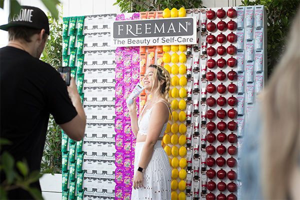 custom-product-photo-wall-freeman-beauty-event-social-media-activation-600x400