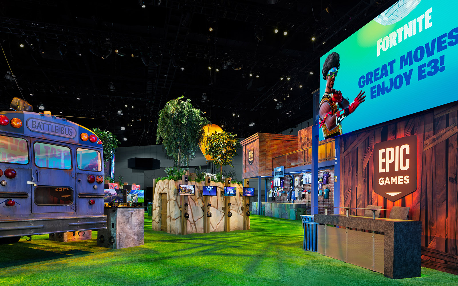 epic-games-fortnite-e3-2018-trade-show-exhibit-esports-fgpg-experiential-1
