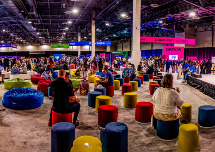 ebay-open-25-show-floor-panorama-fgpg12